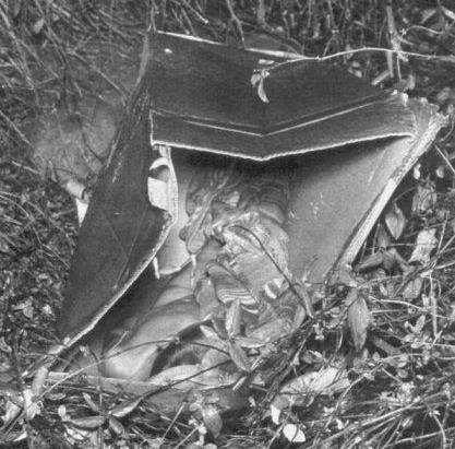 schauderhaft_'s tweet photo. Warning! Child Victim
#theboyinthebox
Picture from the Crime Scene https://t.co/G5kWKqYhOr