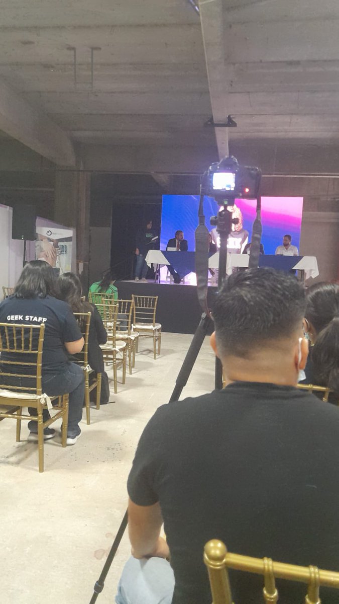 IxpaOng's tweet photo. Las empresas Tecnológicas son el futuro de El Salvador,
#PROESA
#Economíanaranja
#economiacircular
#economíaverde https://t.co/7wqDRnY6j7