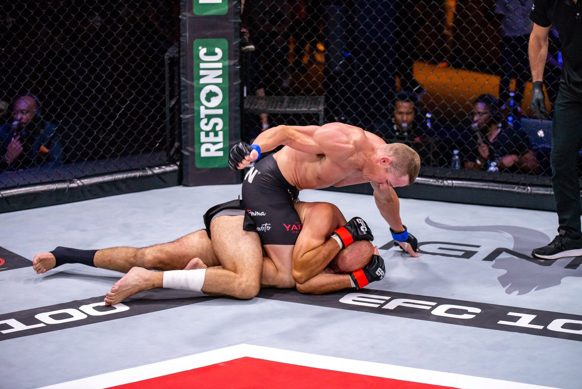 EFCworldwide's tweet photo. Back like he never left! 😤
JC Lamprecht gets the first round finish in his return to the Hex! 🔥
#EFC100 https://t.co/UMK4rIrx2N