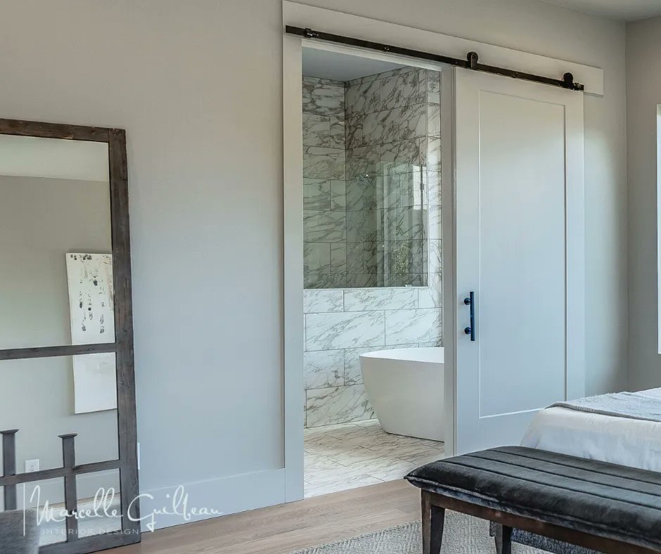 MarcelleGID's tweet image. ✨ Living the life of luxury...  And it's not even the weekend yet. #royalcalacatta #ShowerTiles - Royal Calacatta Lappato Polished  with Simple Stone Penny round Mosaic Oro.  #nashvilleinteriordesign #interiordesigner #interiordesign #interiors #bathroomrenovation #newbathroom