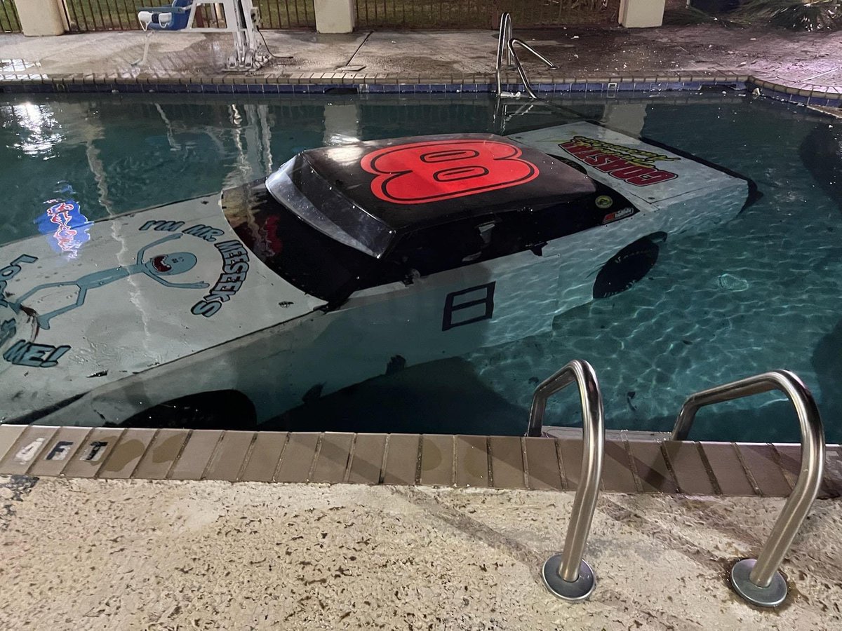 Windshield Deep tweet media