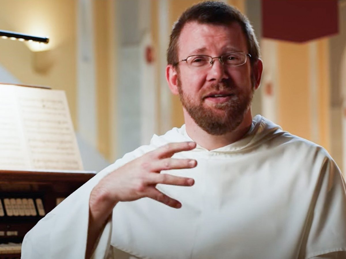 lmillerSV's tweet photo. What makes some Christmas songs "sacred music"? I've always wondered - and I finally got to ask some brilliant @arlingtonchurch music directors to explain. https://t.co/ERm8Hw3gFd @acatholicherald #Christmas #holidayseason https://t.co/F5mEIWIM2Q
