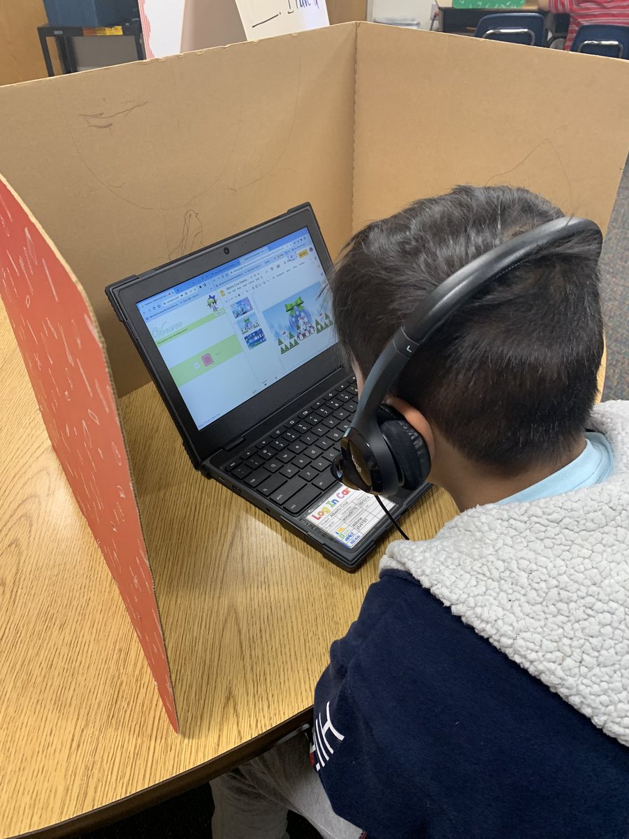 CSimsESOLTeach's tweet photo. Grades 2-5 created and designed a winter scene and snow globe. Then, they recorded details using Vocaroo for speaking practice. We can’t wait to share with our K5 students who will use their iPads to scan the QR code links and listen! @EllevationEd @gcschools #believe https://t.co/dp9Xhwmh8R