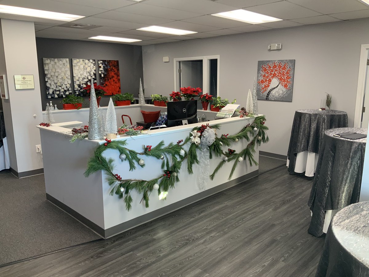 The holiday elves were busy last night preparing for today’s Open House.  We are celebrating our 10th Anniversary and the holidays. If you are in the neighborhood, between 4pm and 8pm today, drop by for a bite, a drink and some cheer!  607 North Ave, Door F, Wakefield, MA.