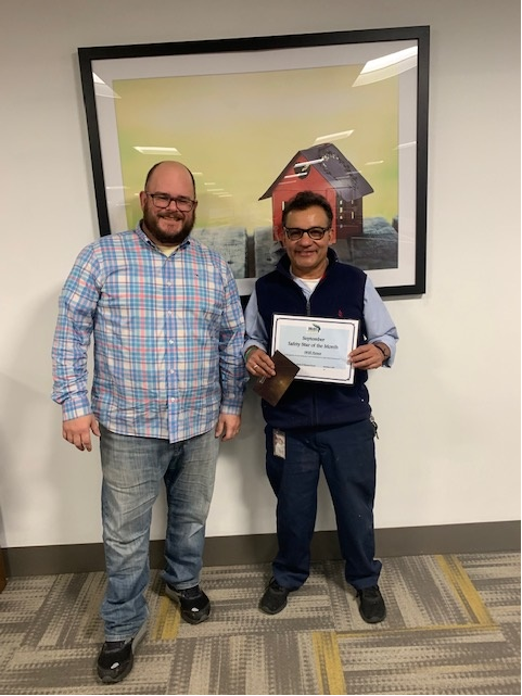 BravoGroupNews's tweet photo. Safety is ALWAYS a priority at BRAVO!.  That's why we are so proud to recognize Will Funes as our September 2022 Safety Star of the Month!  Will is a front-line BRAVO! teammate at our Freddie Mac client site in Virginia.  Pictured with Will is Darin Reale of Freddie Mac. https://t.co/cOobIkozeN