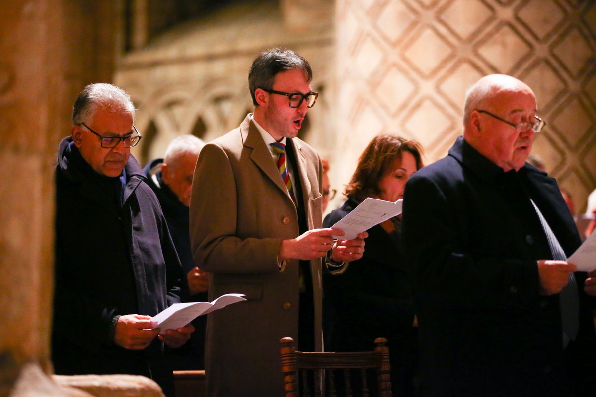 NHSnecs's tweet image. Last night, representatives of the NHS from around the region came together for the annual NHS Christmas Carol Service held at @durhamcathedral.

A great night filled with festive cheer, singing from the NHS Choir and blessings. ☃️❄️
#NECS #NHS #Durham #Christmas