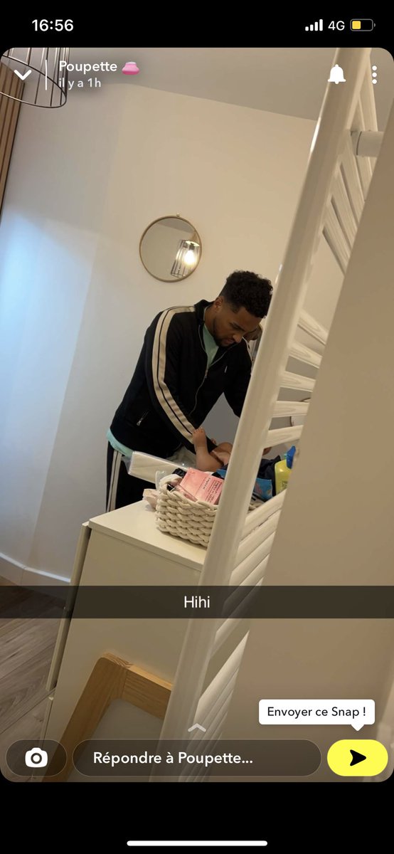 ChafiaGhilaci's tweet photo. Qu’esqui  faut pas faire pour aller à new york 🔥🤣 #poupettekenza https://t.co/ea03gDENYm