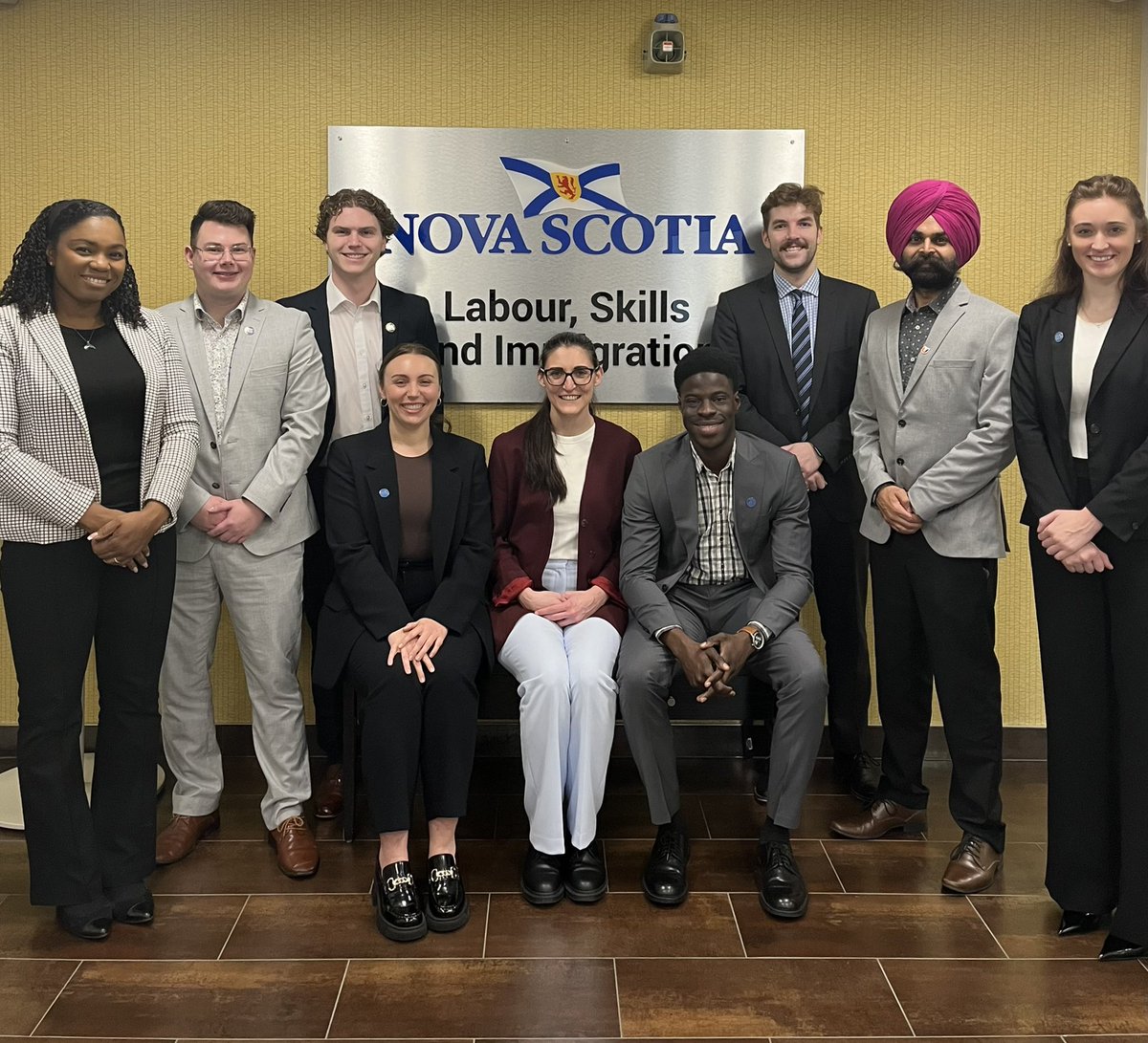 Thank you Minister <a href="/jillbalser/">Jill Balser</a> and Associate Deputy Minister <a href="/NicoleJ1222/">Nicole Johnson Morrison</a>  (Labour, Skills &amp; Immigration) for meeting with us today!

We always appreciate the opportunity to discuss priorities such as student employment &amp; int’l recruitment/retention.

#snsadvoweek #nspse #nspoli