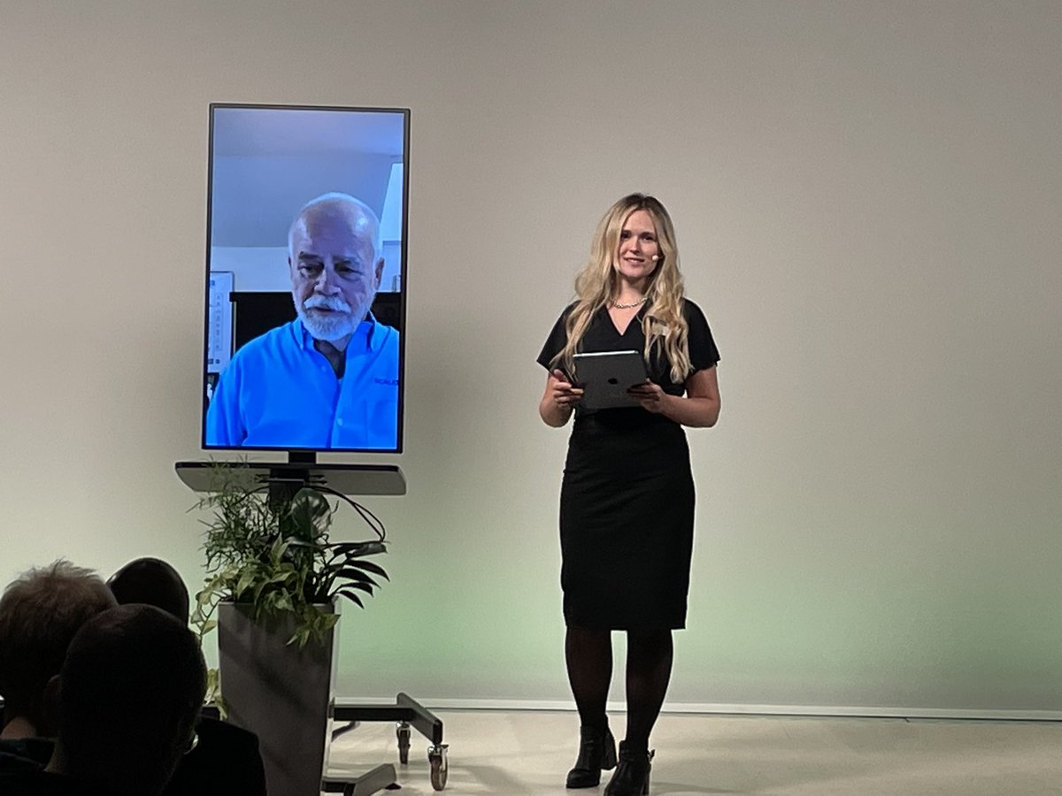 deema dajani tweet media