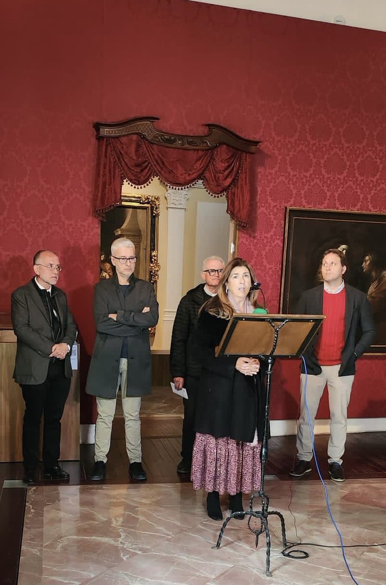 En Orihuela, presentando la colaboración entre <a href="/MuseoArteSacro/">Museo Arte Sacro</a>, el Ayto de Orihuela, la Dir. Gral. de Patrimonio de la Generalitat Valenciana y la <a href="/UMU/">Universidad Murcia</a> para realizar el inventariado de los BICS de la diócesis y en el que participaren alumnos de 
👉🏻<a href="/PracticArtes/">Practicartes. Grado de Historia del Arte UM</a> <a href="/HistoriaArteUMU/">Departamento de Hª del Arte Universidad de Murcia</a>
