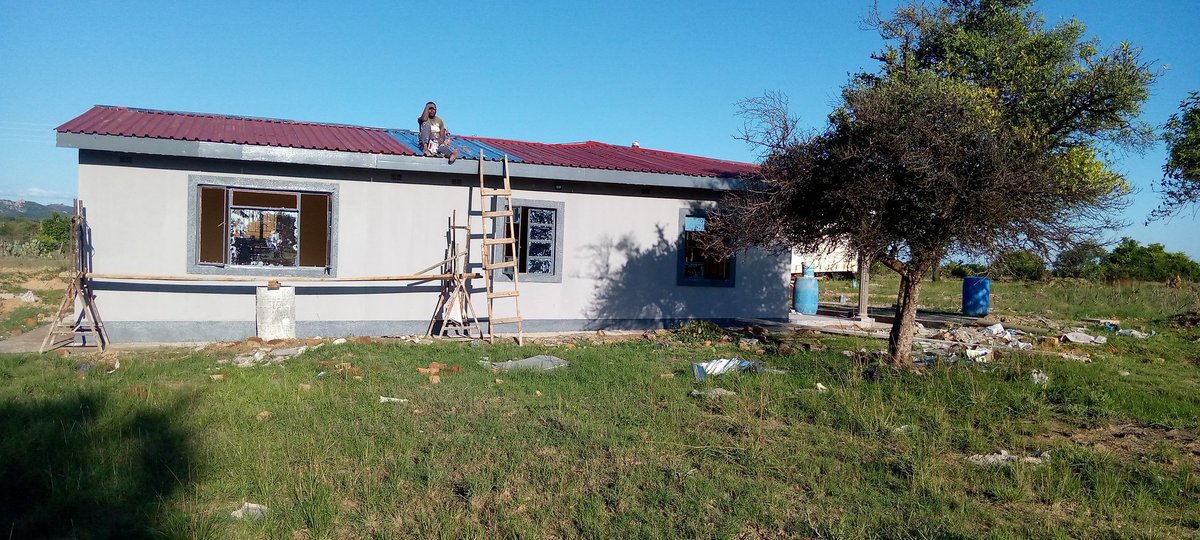 RolackGroup's tweet photo. It's not a taboo kuisa maTiles kumusha.Its actually nice.

With our services,we can design and build the best rural home for you

Wakamirirei? https://t.co/C7CKvkrrfP