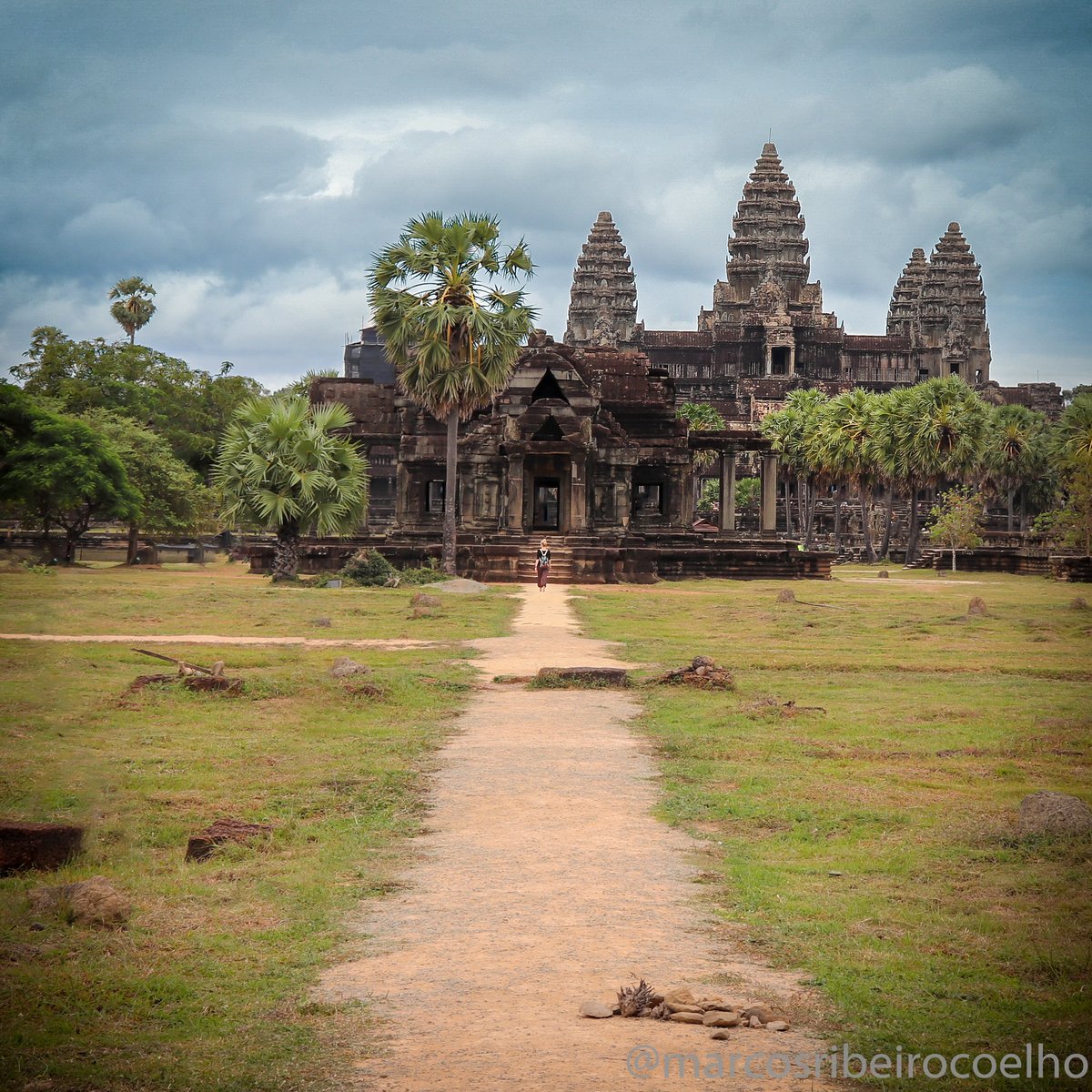 marcos_coelho's tweet photo. 🇰🇭Angkor Wat is a temple complex in Cambodia and is the largest religious monument in the world.📷17/31
#siemreapcambodia #siemreapmoments #siemreap #cambodiatravel #cambodiatrip #Cambodia #angkor #angkorwat #angkortemples #angkorwattemple #angkorwatcambodia #angkortemple https://t.co/2rsrqVqdw6