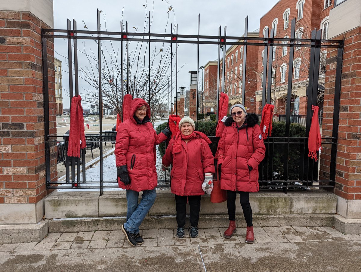 positivehn's tweet photo. Jamie and some members of the Grand River Grannies have been busy hanging red scarves at Harmony Square in downtown Brantford today.
#AAW #redscarfcampaign #theaidsnetwork https://t.co/g8FtpWfzlY