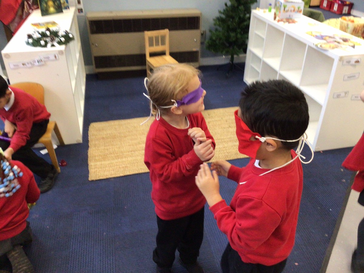 MrLorgatKMPA's tweet photo. We have been looking at what it would be like to not be able to complete tasks. We found it was difficult but with support from friends things can be a bit more easier. #notalldisabilitiesarevisable @MrsClarkeKMPA @miss_boweKMPA @kestrelmead https://t.co/pJ4KPS4Wlb
