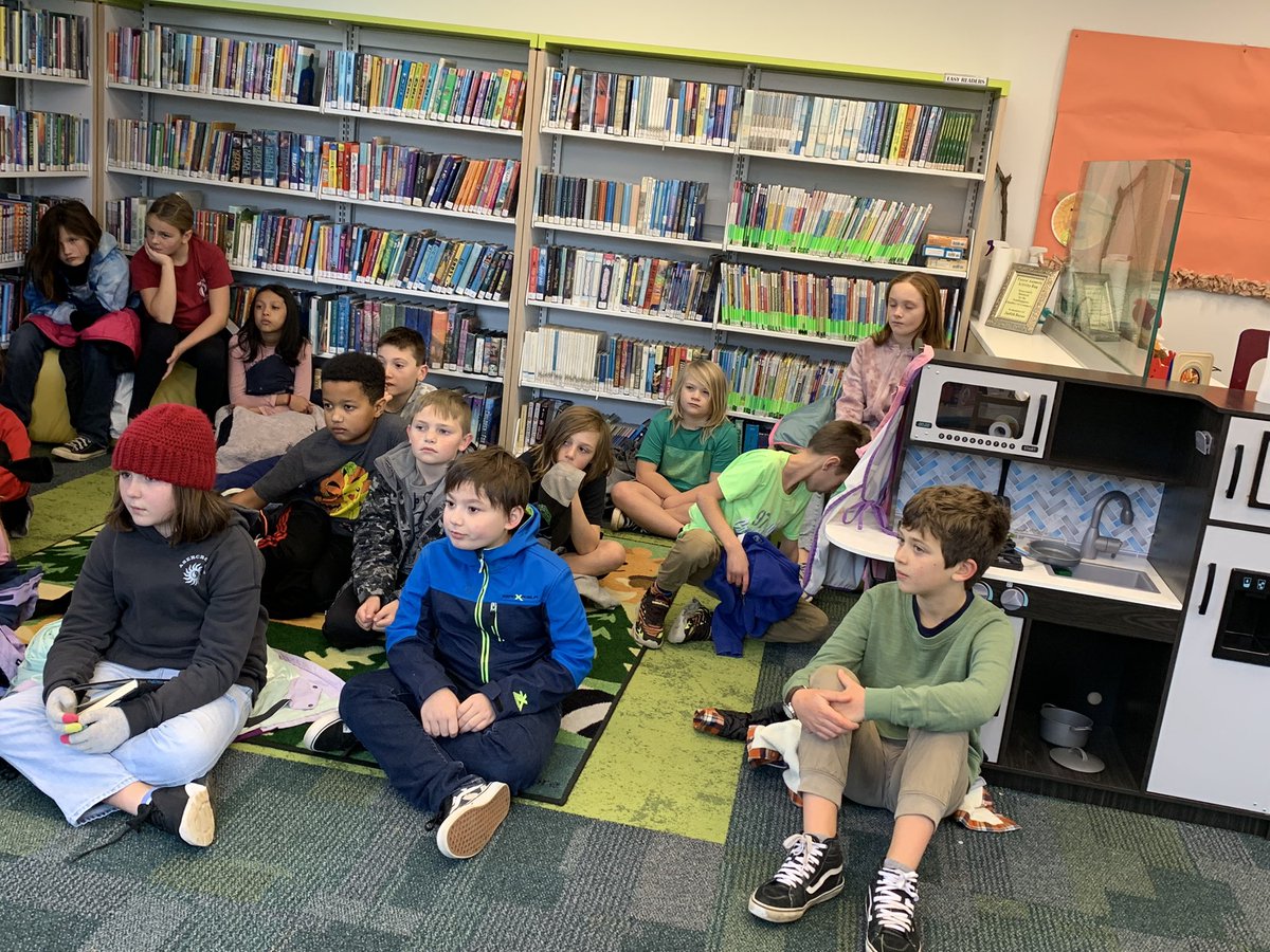 tpressler3's tweet photo. Decorating out tree at Academy Printing and visiting the public library, enjoying a story with Miss Dana. 🎄📚🎄@ellen_oneill @southoldelem @monicarowsom @Southold_Lib https://t.co/1AV6qGmi1L
