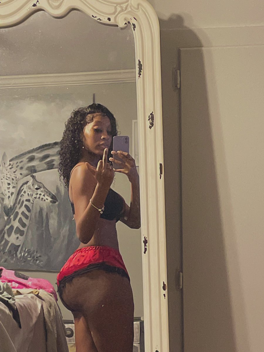 melaninpalace's tweet image. a badass with a good ass ✨