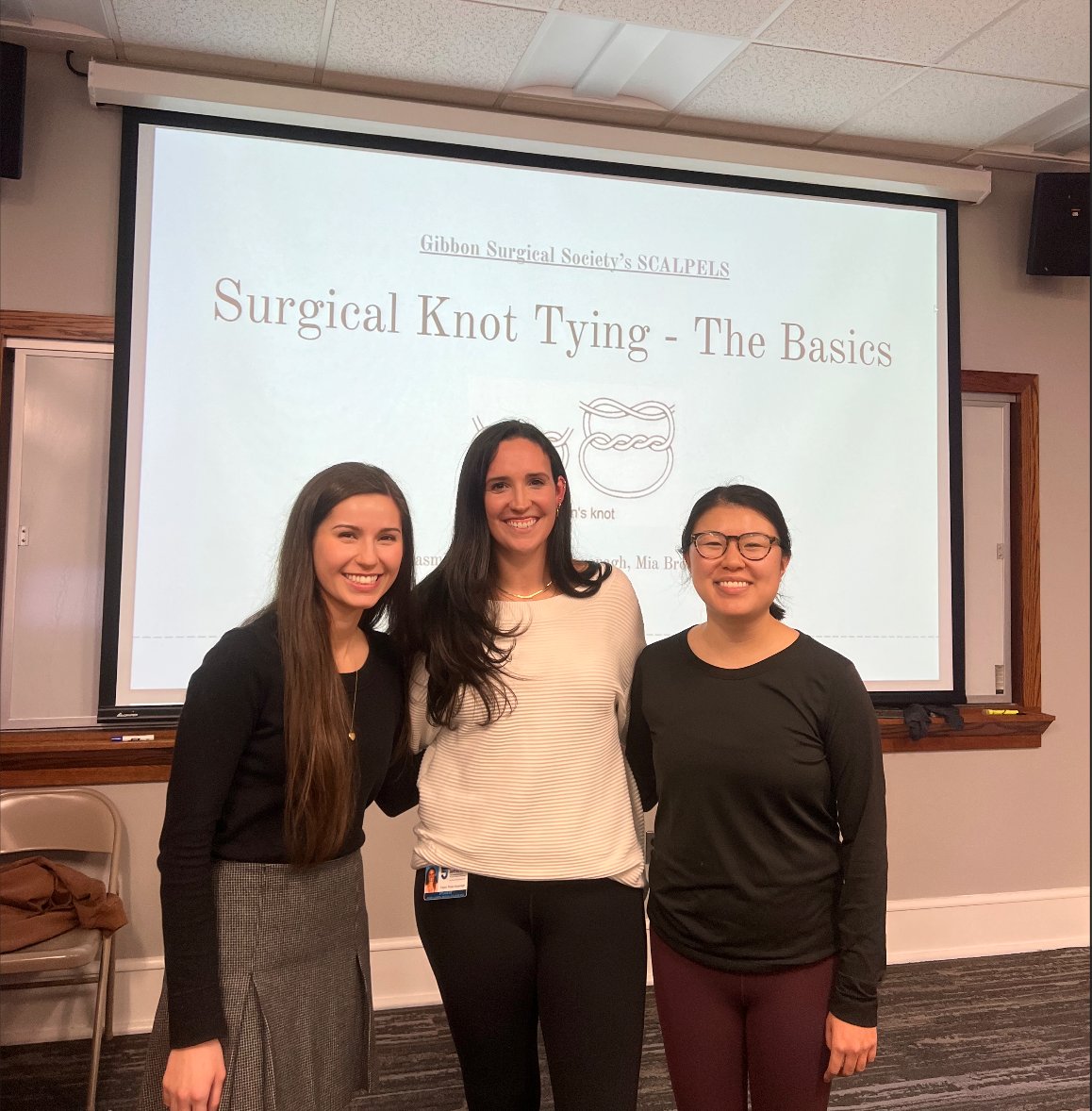 This week, the <a href="/GibbonSurgSoc/">Gibbon Surgical Society SKMC Thomas Jefferson Univ</a> hosted 4 skills sessions on Surgical Knot Tying! Thank you to our Gibbon Board for volunteering their time to teach <a href="/JEFFsurgery/">Jefferson Surgery</a>'s future surgeons.

<a href="/MiaBrownfield/">Mia Brownfield</a>, <a href="/TaylorKavs/">Taylor Kavanagh, MD, MS</a>, &amp; Jasmine Phun