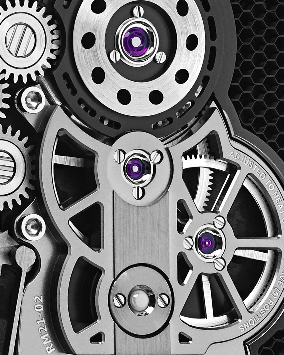 Richard_Mille's tweet photo. The complex structure of the RM 21-02 case mixes 3 different materials. The bezel is in green Quartz TPT® and Carbon TPT®, a material also used for the pillars, integrated into the titanium caseband.
https://t.co/UXr1dUvEYq
#RichardMille #RM2102 https://t.co/mBYzKi5kmZ