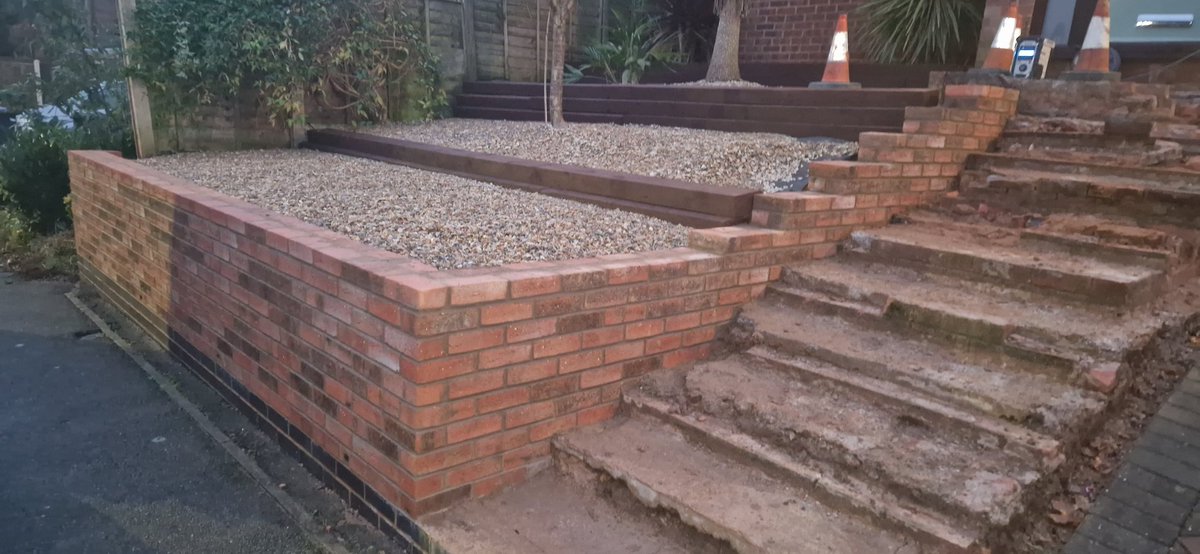 G&J Landscapes Ltd tweet media