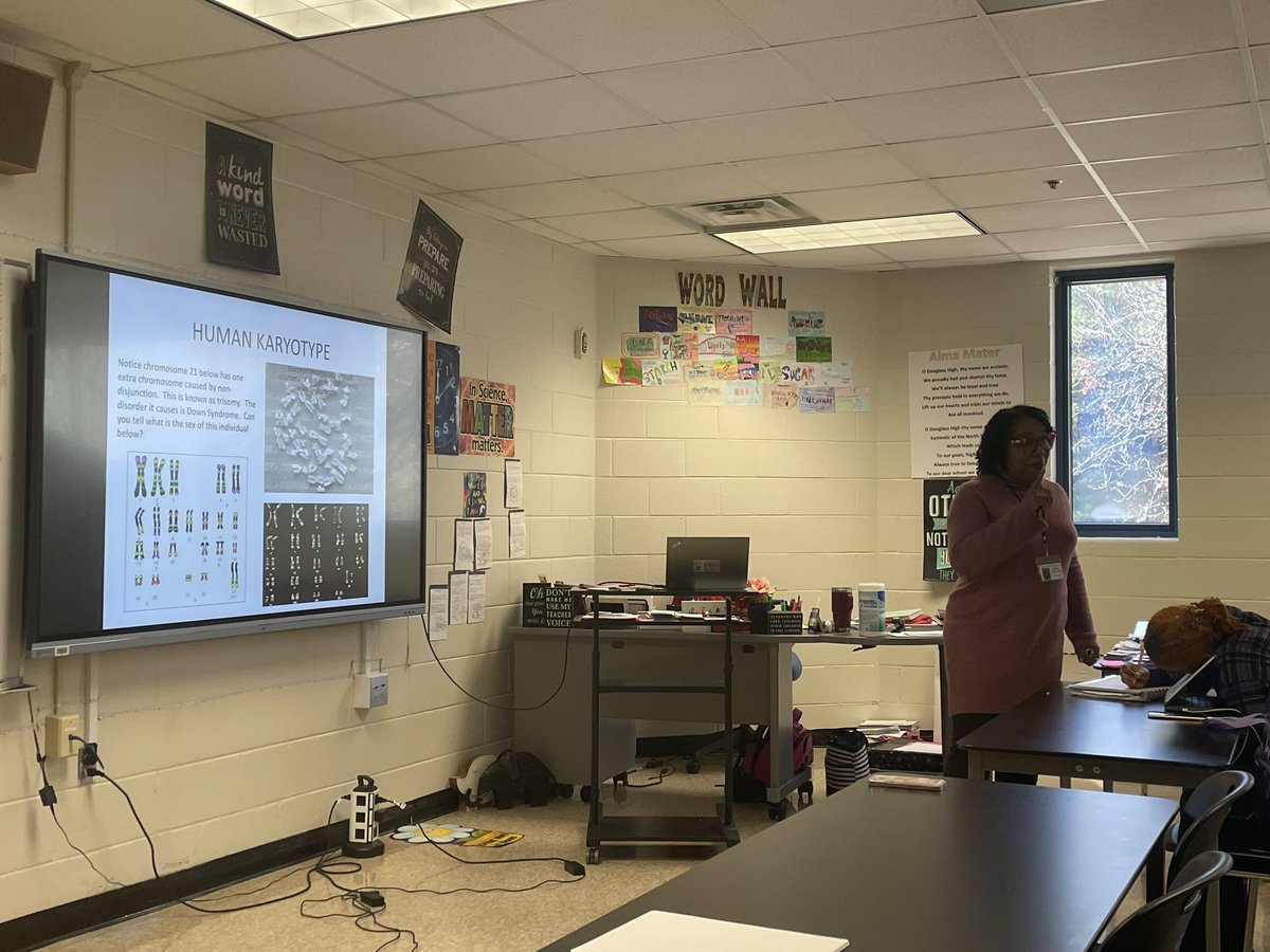 TMathious's tweet photo. #Biology #ready @apsDouglassHigh #9thGradeSTEAMAcademy #MsWashingtonClass #endofcourse #stateassesment #classof2026 #APS #ASTROPRIDE @forrest_taylor1 @Retha_Woolfolk https://t.co/AqWFqvkOkb