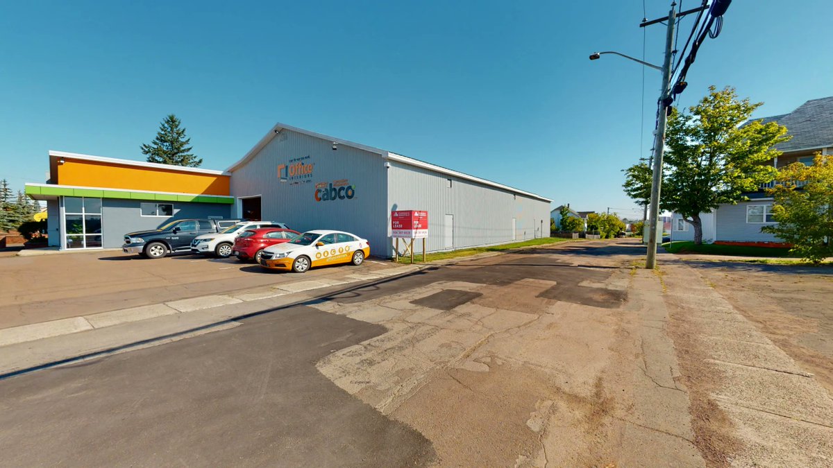Adam_MaGee's tweet photo. Nestled in the beating heart of #MonctonNB this 3,700 sf of open concept offers a unique opportunity for open concept space! With endless possibilities from recreational, wholesale and retail to anything else you can dream of! DM me to set up your tour.
https://t.co/aKGnGOD3UH https://t.co/M82cw6OfEO