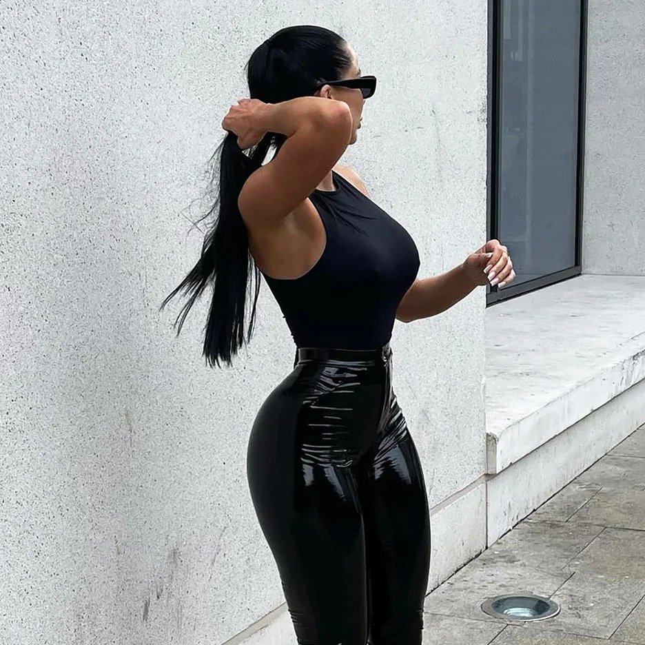 ApparelCandy's tweet photo. On the go 😎 our sunnies are perfect for any occasion!
.
.
.
.
.
#onlinewholesale #boutiqueshopping #fashionwholesalers #apparelcandy #wholesaleapparel #sunglasses #blackoutfit #losangeleswholesale #sunnies #wholesalesunnies #boutique #usabased #losangelesbased #wholesaleshop https://t.co/b94zXms8cC