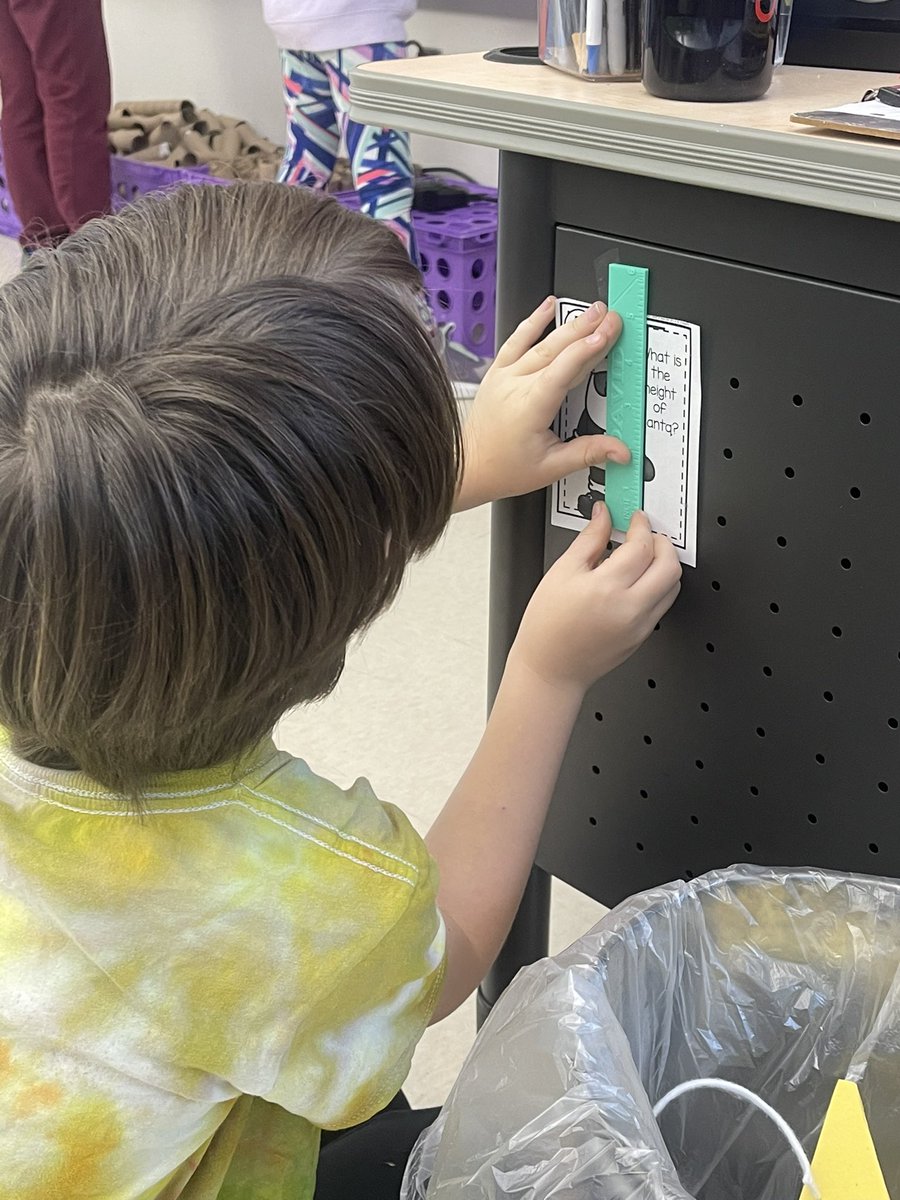 3rd grade Ss completed their first 3D printing unit!  They designed a 6 inch ruler that they can take &amp; use with their math lessons.  We practiced using them to measure holiday items this week!  #WeAreCC <a href="/CambriaElem/">Cambria Elementary</a> <a href="/Jackson_Elem/">Jackson Elementary</a>  #STEM #3dprint