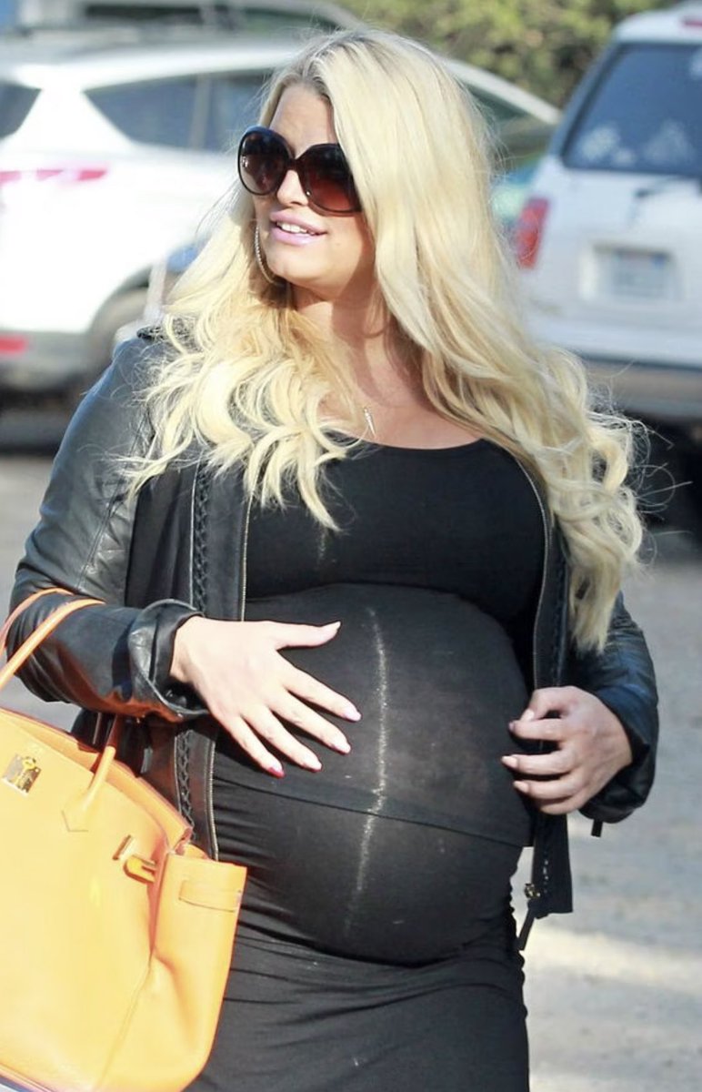 Sexy Pregnant Women on Twitter "Throwing it back to Jessica Simpson’s