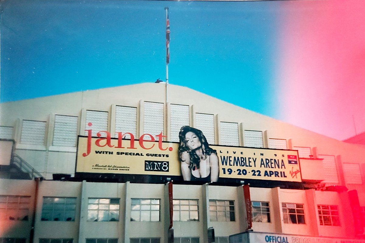 FiveStarFan tweet media