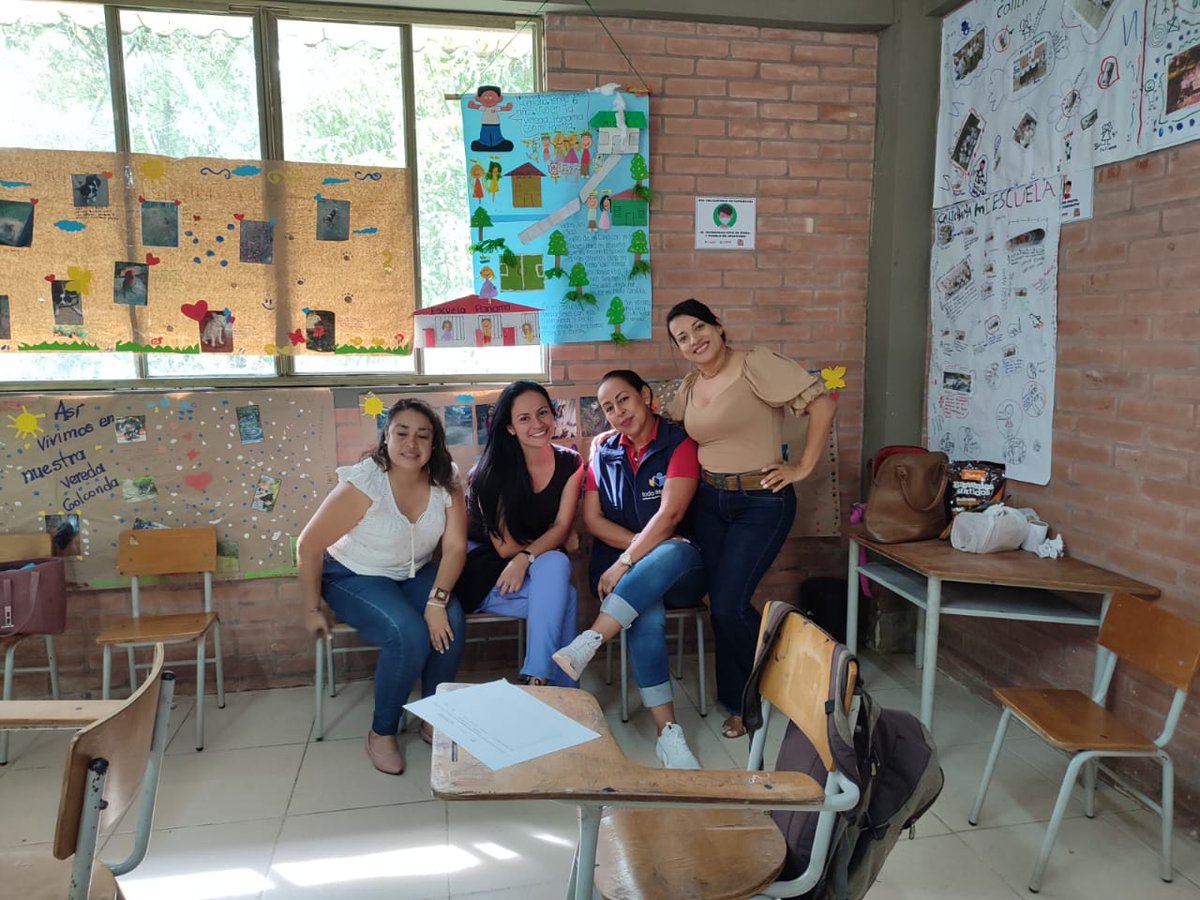 ALBAENIT's tweet photo. Celebracion 10 años PTA 2.0 y 40 años de movimiento pedagógico... IERD PATIO BONITO ANAPOIMA 2022. https://t.co/P9LwTZToMV