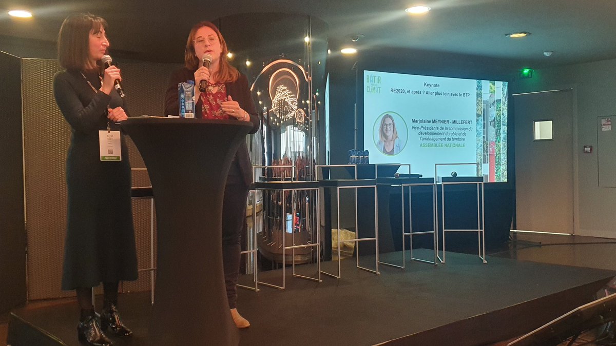 Keynote de <a href="/M_MeynierM/">Marjolaine Meynier-Millefert</a>, députée et présidente de <a href="/hqegbc/">Alliance HQE-GBC</a> au colloque #Bâtirpourleclimat du <a href="/Le_Moniteur/">LeMoniteur</a> : "La logique d'un focus trop exculsif sur le Carbone Score peut créer des non sens environnementaux. La vraie vertu est un Score Global multicritères et transparent"