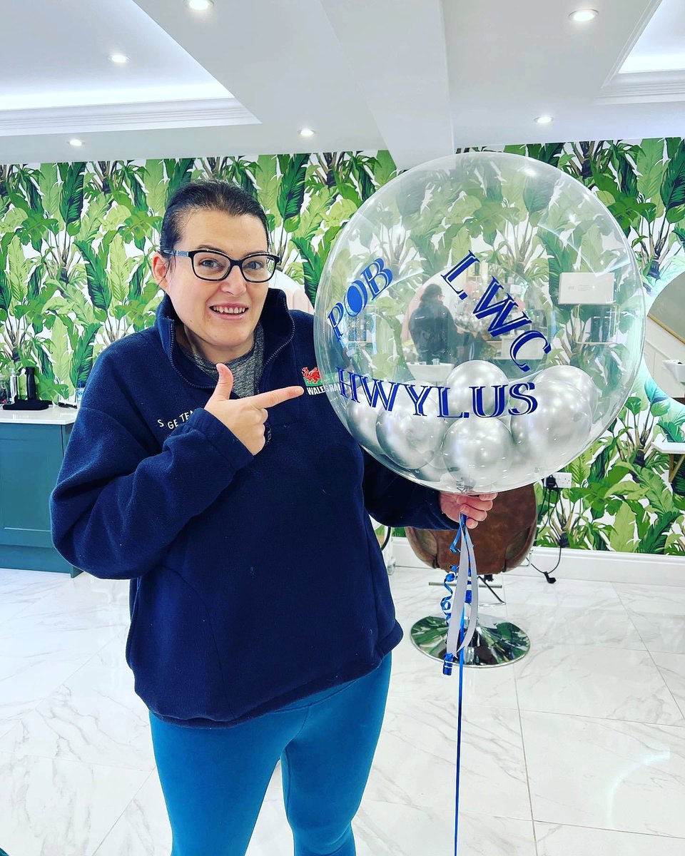 Helen Hwylus is back baby!

Business has pivoted slightly to supporting individuals with stress-busting treatments.

➡️NLP Coaching
➡️Deep Tissue Therapeutic Massage
➡️Corporate Wellbeing