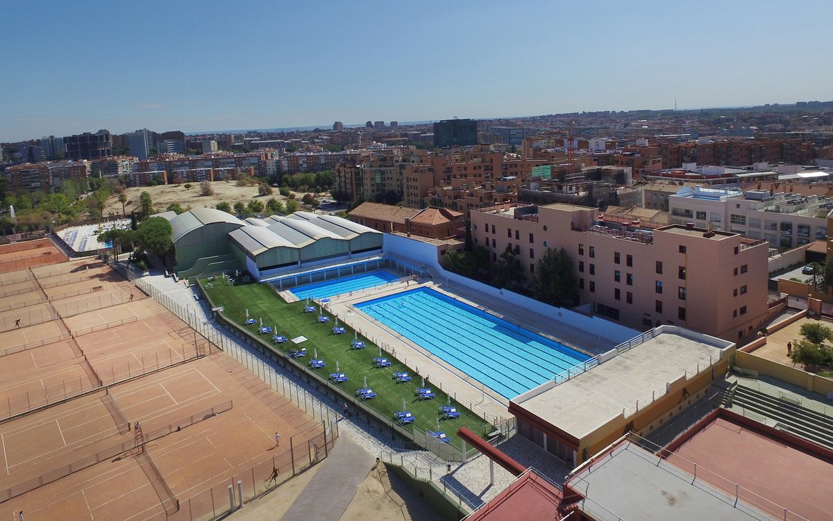 El Cloro gas es un desinfectante económico pero muy peligroso. Por este motivo, desde la fundación Apóstol Santiago, se pusieron en contacto con nosotros para  buscar una alternativa de desinfección para sus piscinas. Si deseas saber más, haz click: lnkd.in/dAhp7YdW