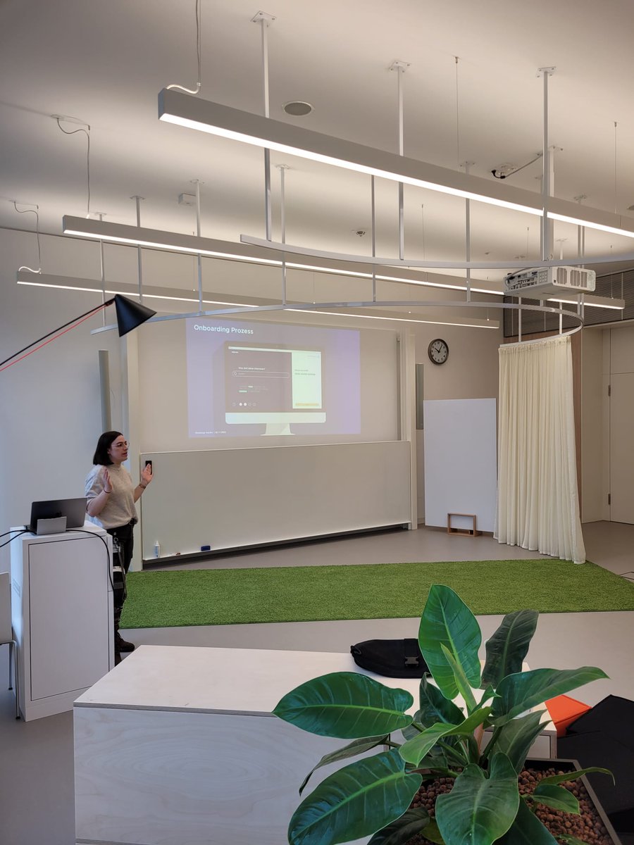 InduKo_hhn's tweet photo. Am vergangenen Mittwoch, hatten wir einen interessanten und spannenden #InduKo Workshop. Es war sehr beeindruckend, was all die Teilprojekte des Großprojektes #InduKo in der wenigen Zeit erreichen konnten. Ein toller und interessanter Austausch. 

#HHN #Workshop #InduKo https://t.co/W97VjGHWUX