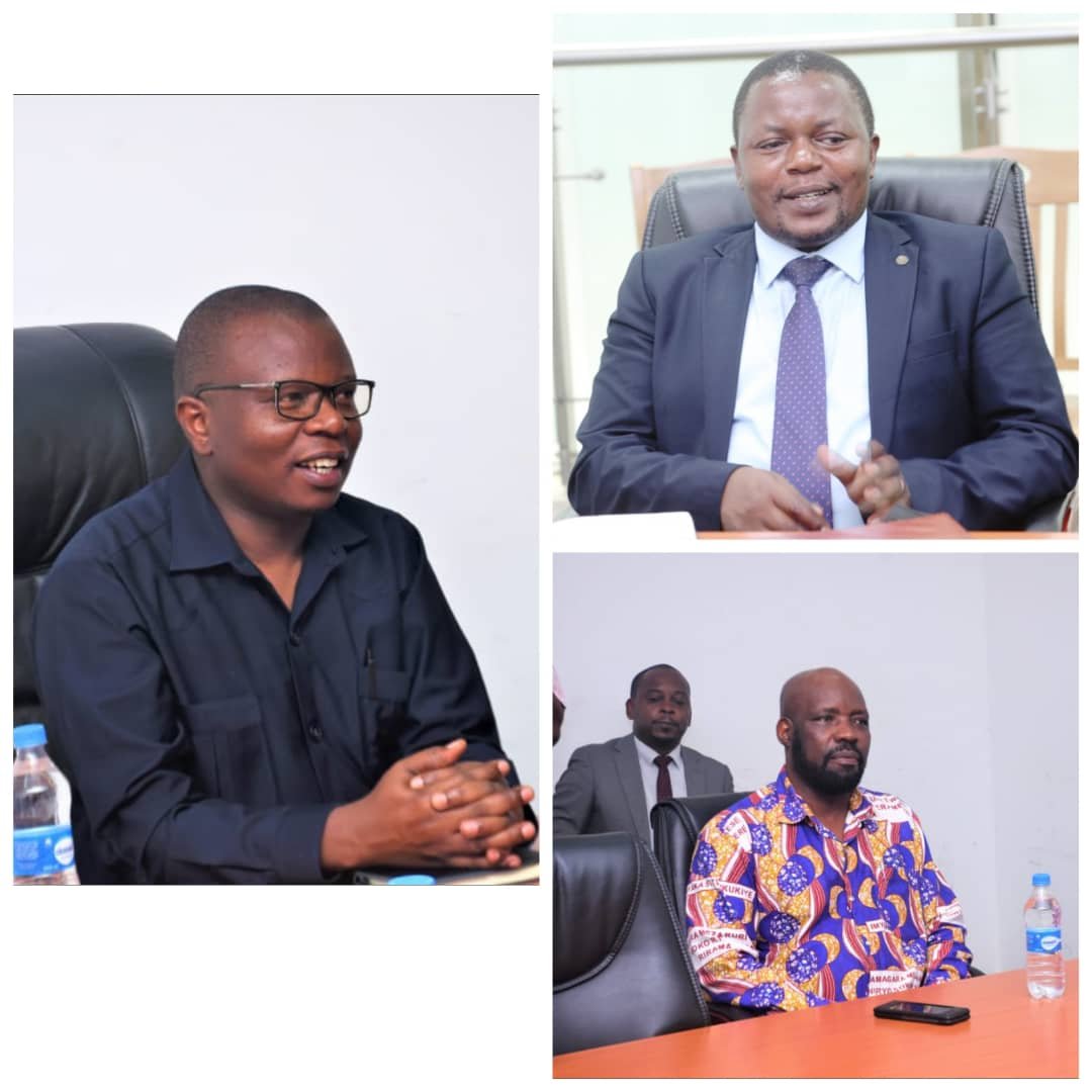 #Burundi Réunion du <a href="/MielsBurundi/">Min.Infrastructures, Équipement,Logements Sociaux</a>  <a href="/Capt_Dukundane/">Capt. Dieudonne Dukundane</a> avec les services routiers #tanzanie-ns. 
🔹Les services des deux pays vont davantage échanger d'expérience. 
🔹Ensemble ils vont ériger le poste-frontière de Mugina/Manyovu  en <a href="/makambaProvince/">Province Makamba</a> et jeter un pont sur la Malagarazi