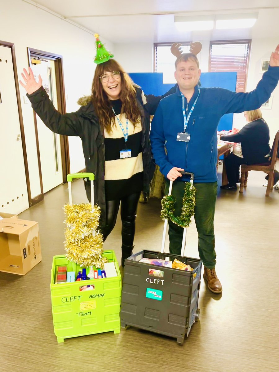 philjardine01's tweet photo. Celebrating #nationalelfday by donating lots of gifts given by members of the South West Cleft Service to @StMungos today! @uhbwNHS https://t.co/tDzFg7IaVx