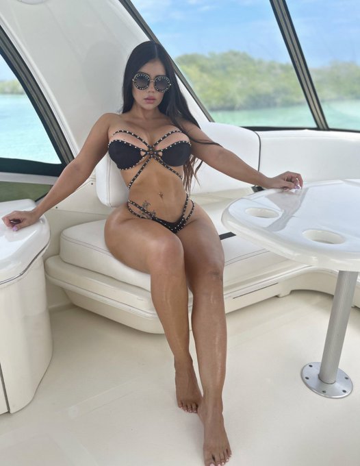-30% OFF en mi página exclusiva https://t.co/sja1y5Jpa4 https://t.co/5LnTpa9fN0