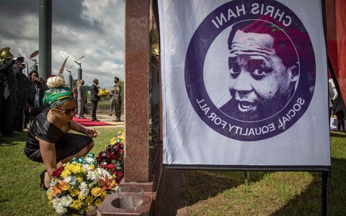 ewnupdates's tweet photo. ANC's Mokonyane calls for Hani gravesite to be turned into a national monument https://t.co/Xd5lp0HADf https://t.co/lEioGPSYKo