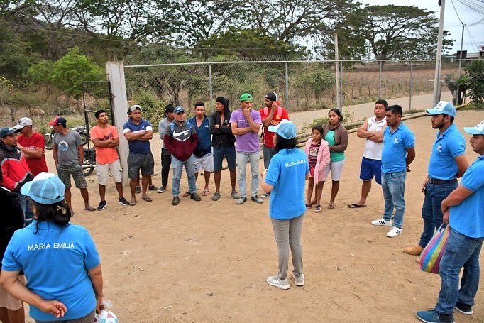 MaEmi_Cevallos's tweet photo. Apoyaremos a la juventud de Jama, fomentando el deporte. Construiremos canchas y espacios para desarrollar la actividad. Juntos podemos lograrlo! 🤚✋

 @Leo_OrlandoA @MashiRafael 
#MariaEmilia2023 #RC5 #Jama #Revolucionciudadana https://t.co/IBrzAq8ESM