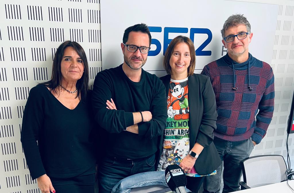 Cadena SER TGN-Reus (@ser_tgnreus) on Twitter photo Parlem del Dia Internacional de les Persones amb Discapacitat amb: Àngels Ortega, directora assistencial de Villablanc, Mònica Bellido Mor, coordinadora de l'<a href="/associacio_t/">Associació Supera’t</a> de persones amb condició autista i + Parlem del Dia Internacional de les Persones amb Discapacitat amb: Àngels Ortega, directora assistencial de Villablanc, Mònica Bellido Mor, coordinadora de l'<a href="/associacio_t/">Associació Supera’t</a> de persones amb condició autista i +