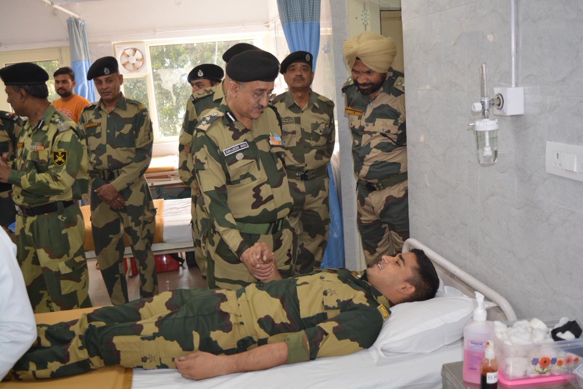 BSF_BICIT's tweet photo. #BSFRaisingDay2022
#BloodDonation

Blood donation camp organised to celebrate #BSFRaisingDay 2022.

#BSFAt58 #BSF #BICIT
@BSF_India #FirstLineOfDefence https://t.co/8XTgA8r0fm