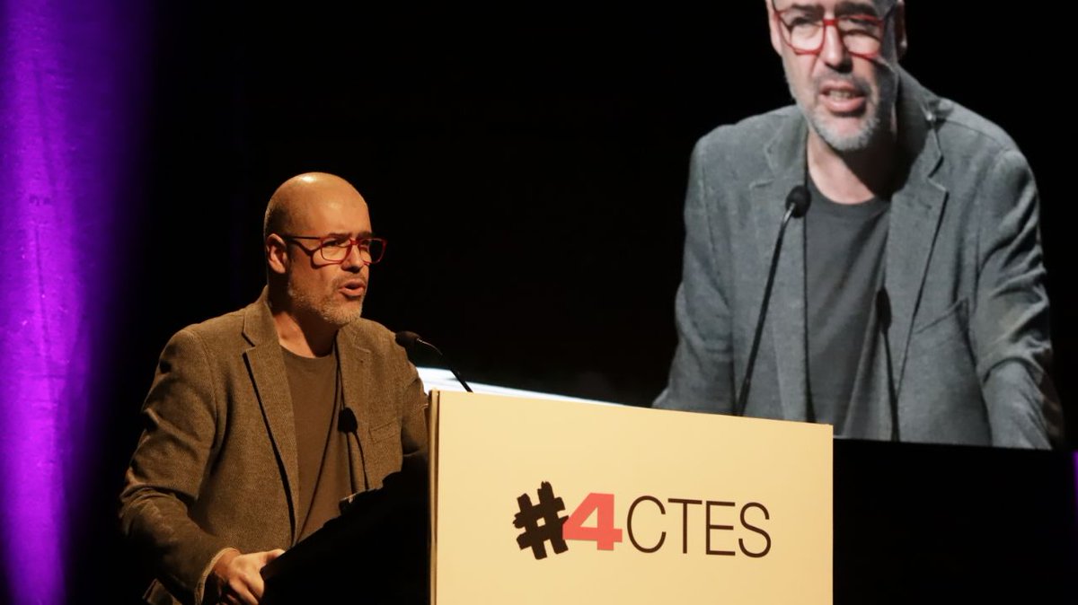 CCOO's tweet photo. Clausura 4️⃣ Congreso de Trabajo, Economía y Sociedad 
@fundacion1mayo 👉 ✍🏻📱 #4CTES  

📸 @UnaiSordo secretario general de @CCOO 📸

Síguelo en directo 👉 https://t.co/SkOVXJisLl https://t.co/nieXpacnr9