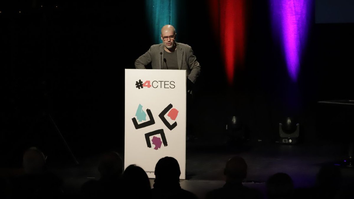 CCOO's tweet photo. Clausura 4️⃣ Congreso de Trabajo, Economía y Sociedad 
@fundacion1mayo 👉 ✍🏻📱 #4CTES  

📸 @UnaiSordo secretario general de @CCOO 📸

Síguelo en directo 👉 https://t.co/SkOVXJisLl https://t.co/nieXpacnr9