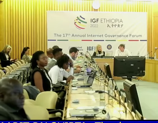 1lucabelli's tweet photo. After the excellent overview of Internet Openness debate in Colombia by @linaduquedelv (@CRCCol) we now have a lively debate on #NetNeutrality and fair share proposals with @socialhack & @ETNOAssociation at the #IGF2022 session on #InternetOpenness Formula https://t.co/r3N667pqk4 https://t.co/eHNVFhFpin