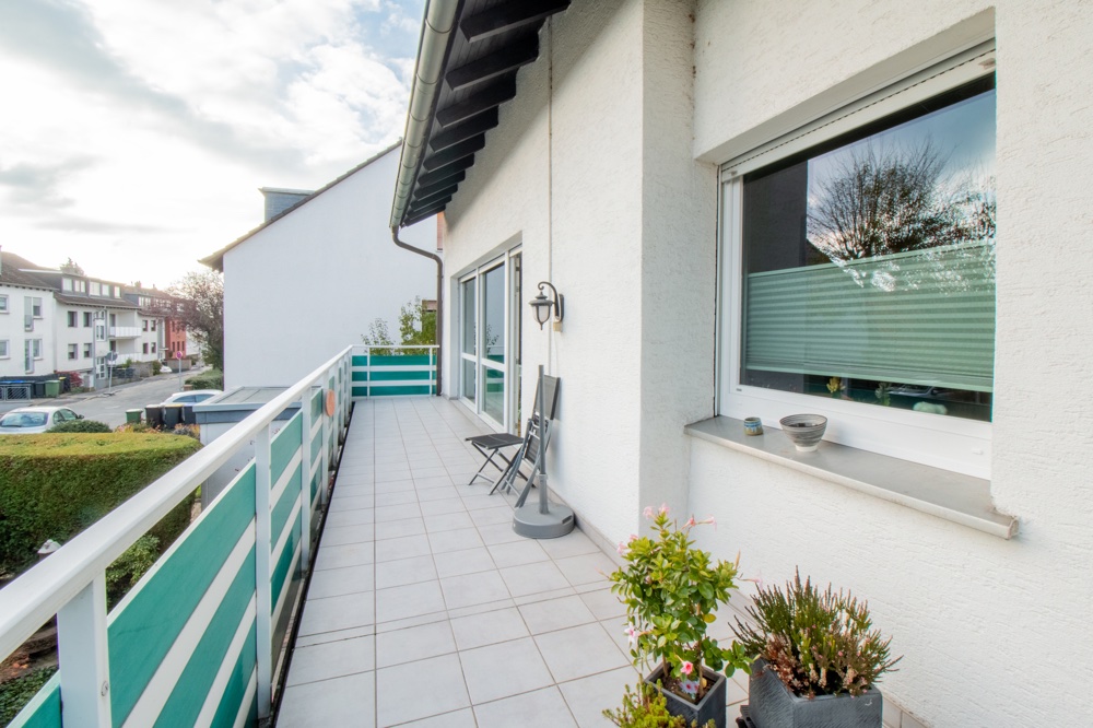 dieckmann_immo's tweet photo. #Eigentumswohnung in #Schwerte #Ergste
✓ ca. 104 m²
✓ 1. OG
✓ 4 Zimmer
✓ Bad + Gäste-WC
✓ Wohnzimmer mit Kamin
✓ Balkon
✓ Garage + Stellplatz
https://t.co/sD4GzkZmXS
🏠 Büro Schwerte: Am Markt 5, 58239
📩 immo@dieckmann-immobilien.de
📲 +49 (0) 23 04 - 23 96 110 https://t.co/5zqk9bevYH