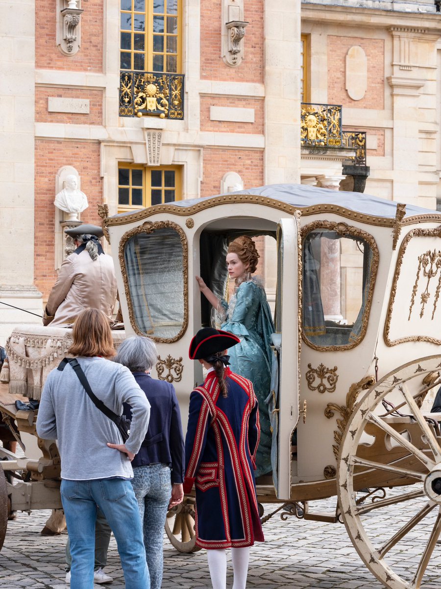 CVersailles's tweet photo. 🇫🇷 Retour en images sur les coulisses du tournage de la série Marie-Antoinette, une Création Originale CANAL+, disponible en intégralité sur myCANAL
🌍 A look behind the scenes of the shooting of the series Marie-Antoinette, a CANAL+ Original Creation, available on myCANAL https://t.co/o2qPgzZo2R