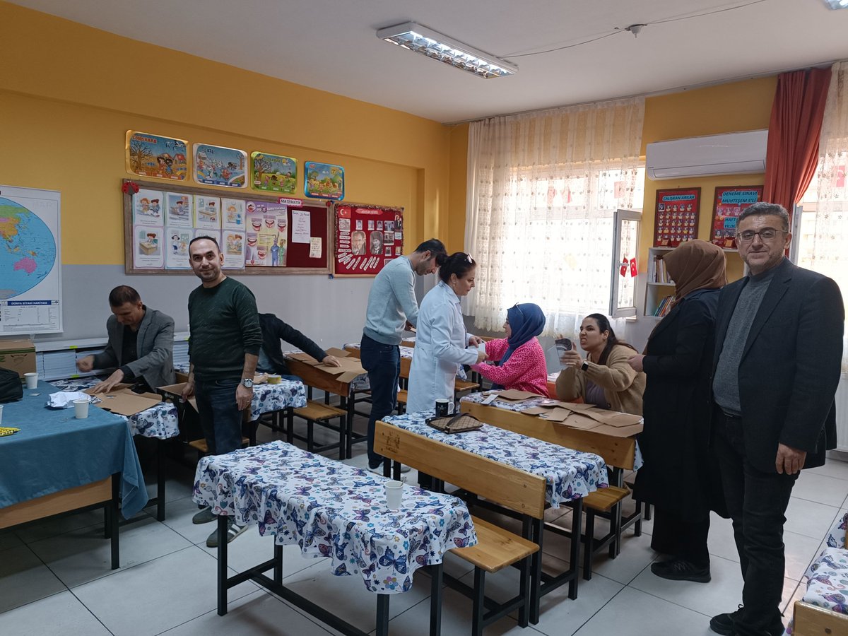 Siirtyunusemre2's tweet photo. Okulumuzda Okul Temeli Gelişim Programı kapsamında Siirt Üniversitesi Öğretim üyesi Sayın Doç. Dr.Halil Coşkun ÇELİK tarafından STEM Eğitiminde  Yeni Yaklaşımlar semineri düzenlendi...

@hcoskuncelik @msabir_cevik @nezircevik @mem_siirt @dnzdp1979 @abbas5656 https://t.co/FHLekZZ7XP