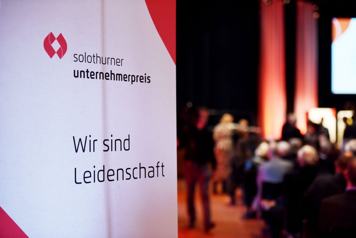 Der Solothurner #Unternehmerpreis 2023 wird am 10. Januar 2023 im Parktheater Grenchen verliehen. Für den #Newcomerpreis sind drei regionale Startups nominiert. ➡️ so.ch/staatskanzlei/…