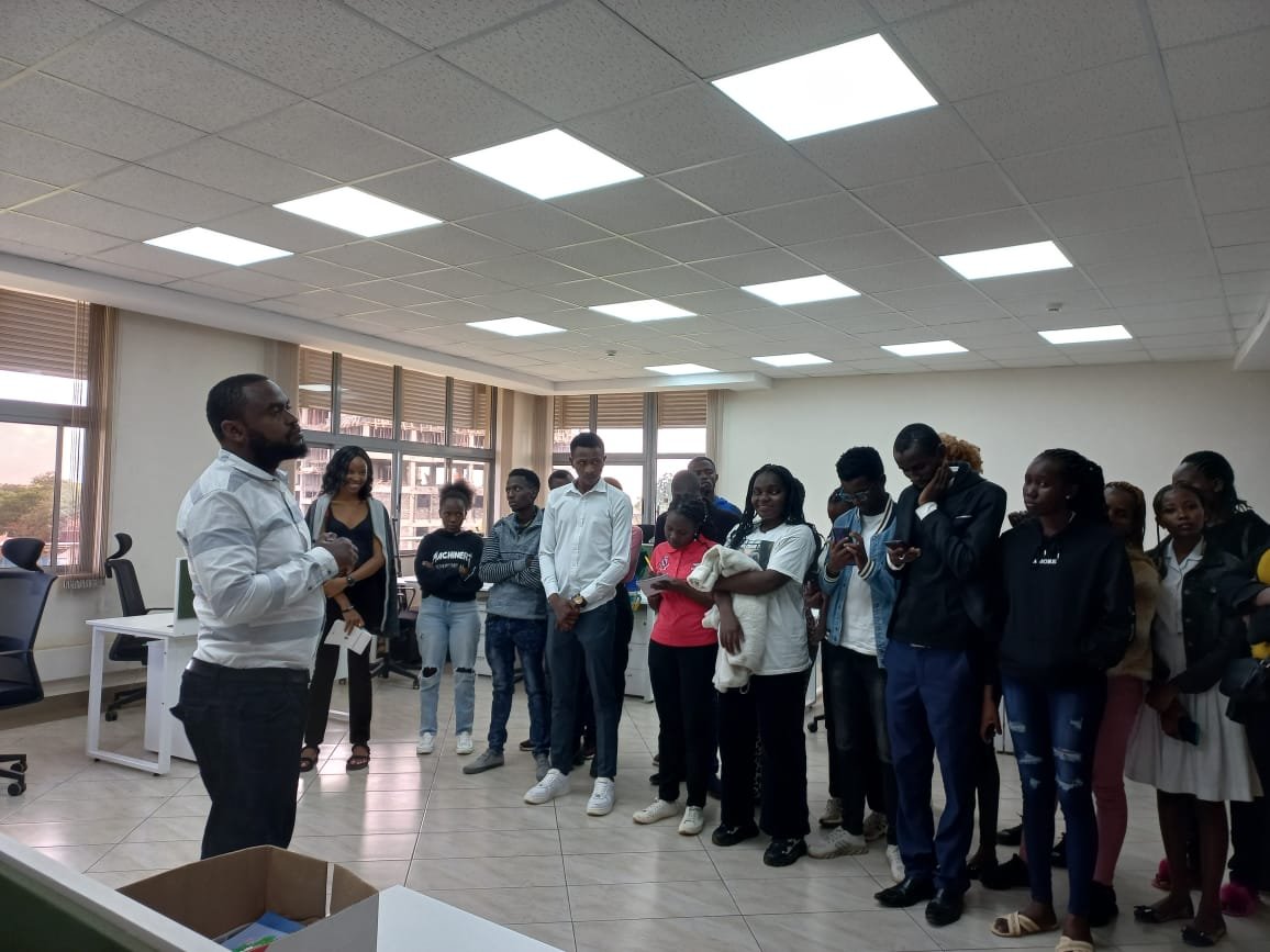 RCMRD_'s tweet photo. Geography students from Chuka University @chuka__uni paid us an academic visit today. The purpose of the visit was to enable them to learn the practical aspects and real-world applications of #geospatial technologies. https://t.co/DgKvzKWy3C