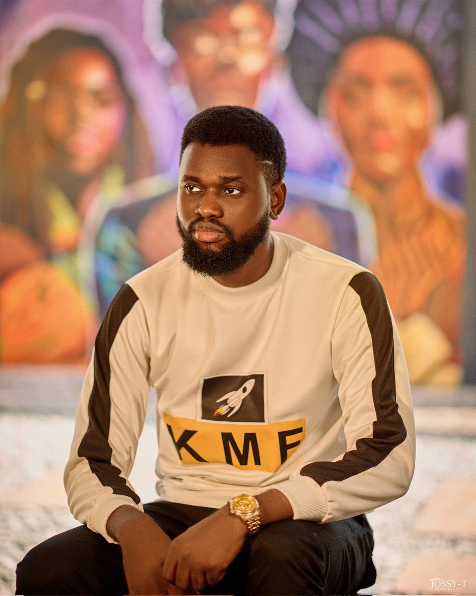 We are still Celebrating KMF at 250k! 
<a href="/UncleKM_/">Uncle KM _ Robert A. Israel</a>  has gifts for K'Mites, rush to the Facebook group to claim yours😁. 
_____________________

If i hear anybody say "Goan marry" I have 5 Oraimo cords in my Bag🚶🏼🚶🏼

Cheers to Greatness🥂